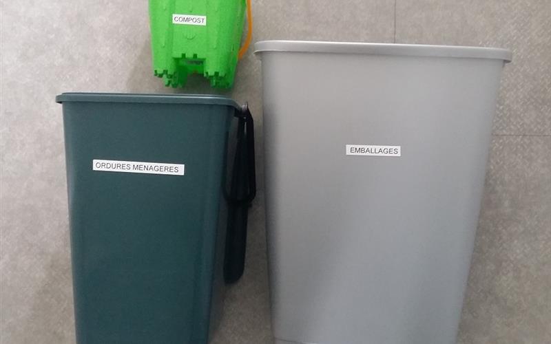 Effective waste management system in Les Peupliers de la rive
